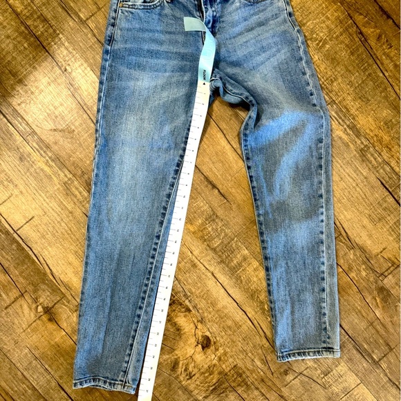 Women's Kancan Lindsey Mid Rise Slim Boyfriend Jeans Medium Wash Size 1/24 - Picture 4 of 8